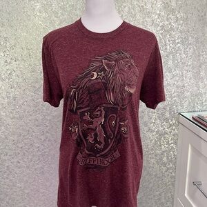Harry Potter Gryffindor Maroon Graphic T-Shirt Size Medium